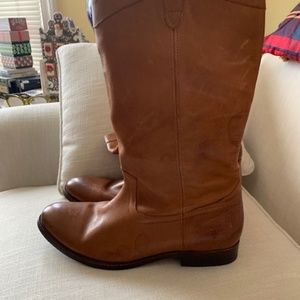 NEW - FRYE Women's Pull on Vintage Leather Boots 11M